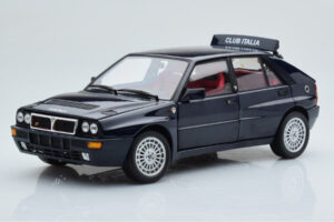 Lancia Delta HF Integrale Club Italia Albastru Kyosho 1:18