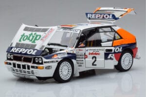 Lancia Delta HF Integrale Evoluzione #2 C. Sainz / L. Moya Tour de Corse 1993 Kyosho 1:18 08348J Metal - imaginea 2 din 9