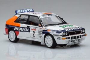 Lancia Delta HF Integrale Evoluzione #2 C. Sainz / L. Moya Tour de Corse 1993 Kyosho 1:18 08348J Metal - imaginea 5 din 9