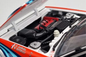 Lancia Delta HF Integrale Evoluzione #3 D. Auriol / B. Occelli Tour de Corse 1992 Kyosho 1:18 08348H Metal - imaginea 8 din 9