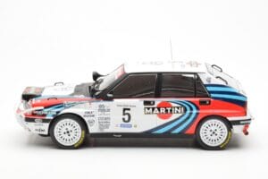 Lancia Delta Integrale 16V #5 J. Kankkunen / J. Piironen Rally Safari 1990 IXO 1:18 18RMC139C Metal - imaginea 3 din 6