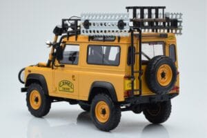 Land Rover Defender 90 Camel Trophy Borneo 1985 Almost Real 1:18 810213 Metal - imaginea 7 din 8