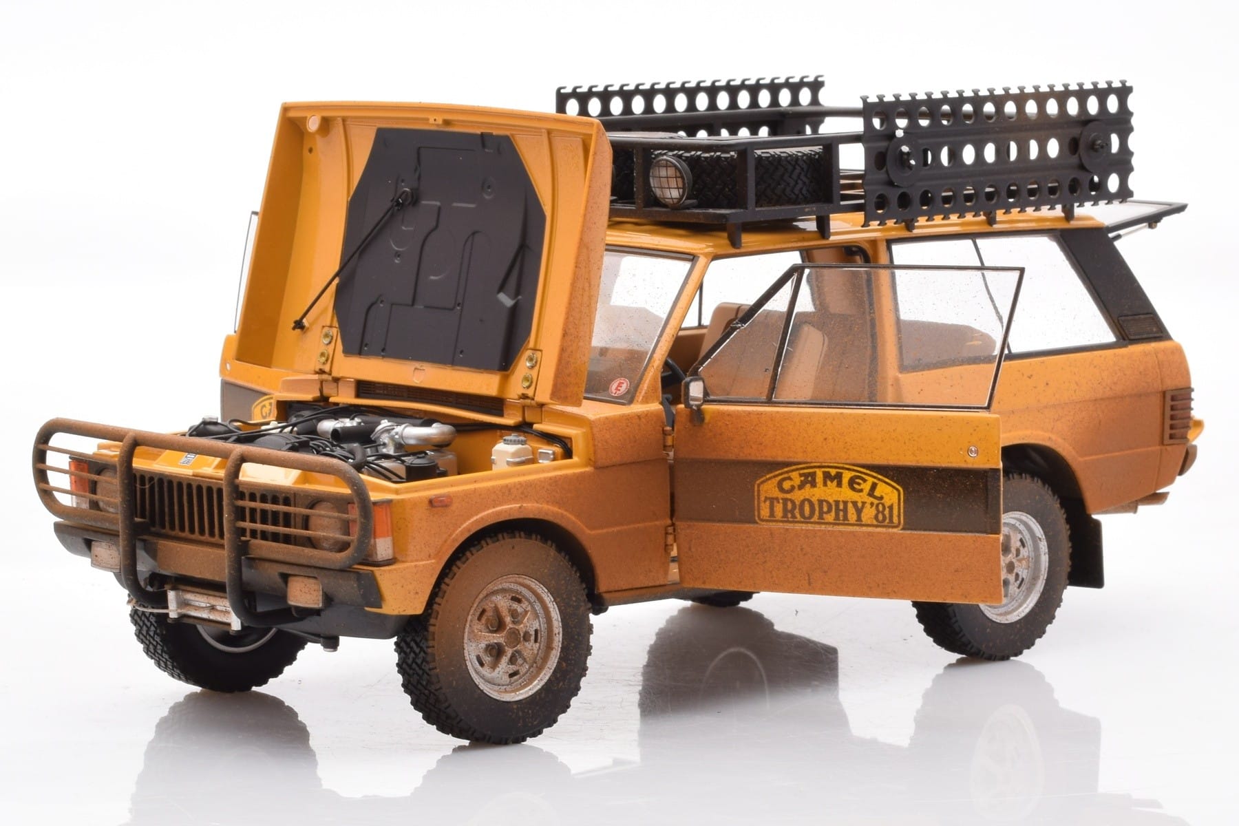 Land Rover Defender 90 Camel Trophy Sumatra 1981 Almost Real 1:18 810107 Metal - imaginea 2 din 8