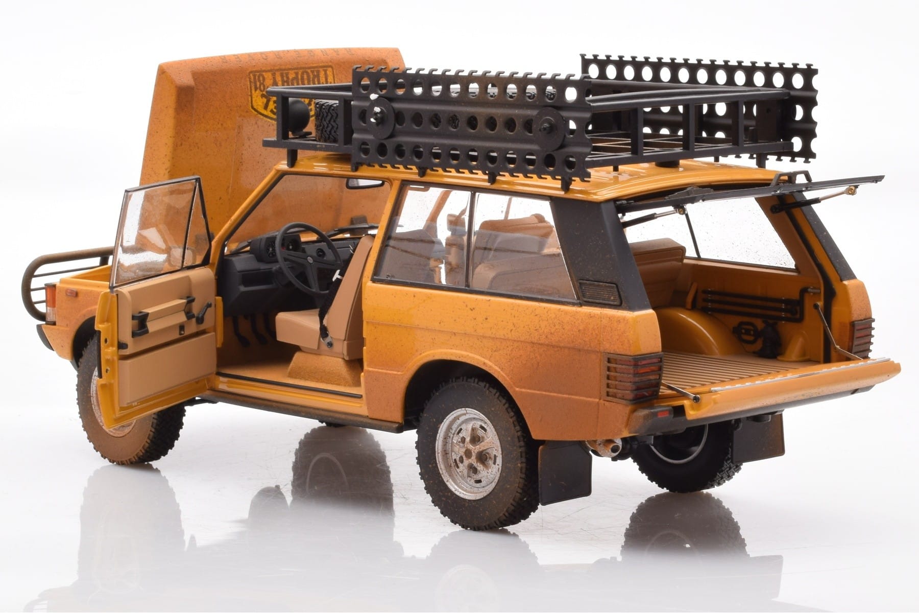 Land Rover Defender 90 Camel Trophy Sumatra 1981 Almost Real 1:18 810107 Metal - imaginea 5 din 8