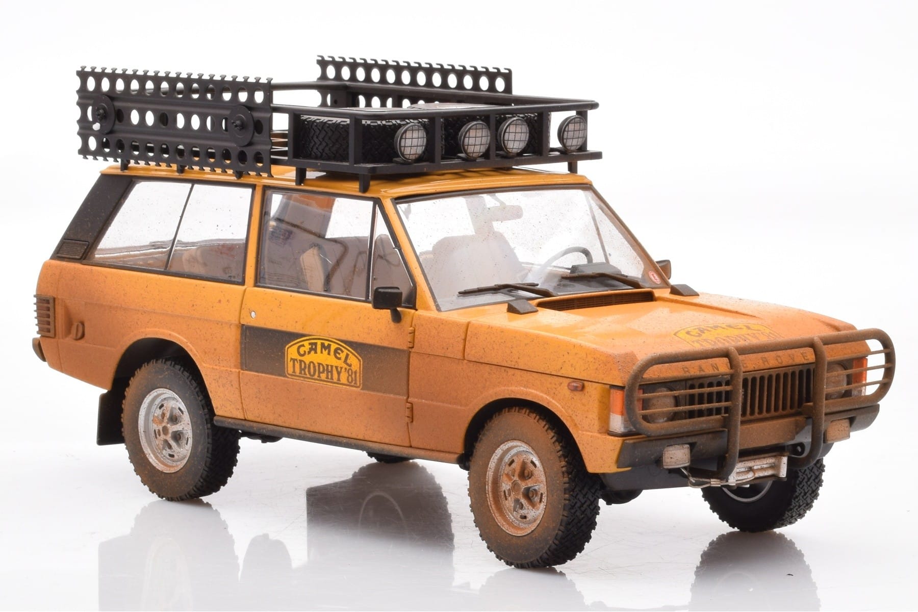 Land Rover Defender 90 Camel Trophy Sumatra 1981 Almost Real 1:18 810107 Metal - imaginea 6 din 8