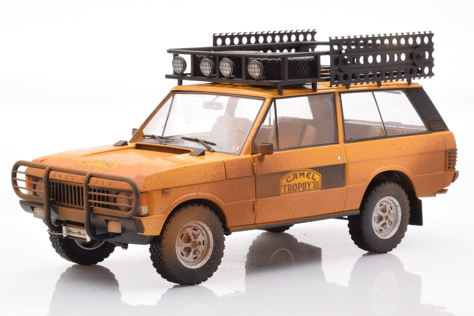 Land Rover Defender 90 Camel Trophy Sumatra 1981 Almost Real 1:18 810107 Metal