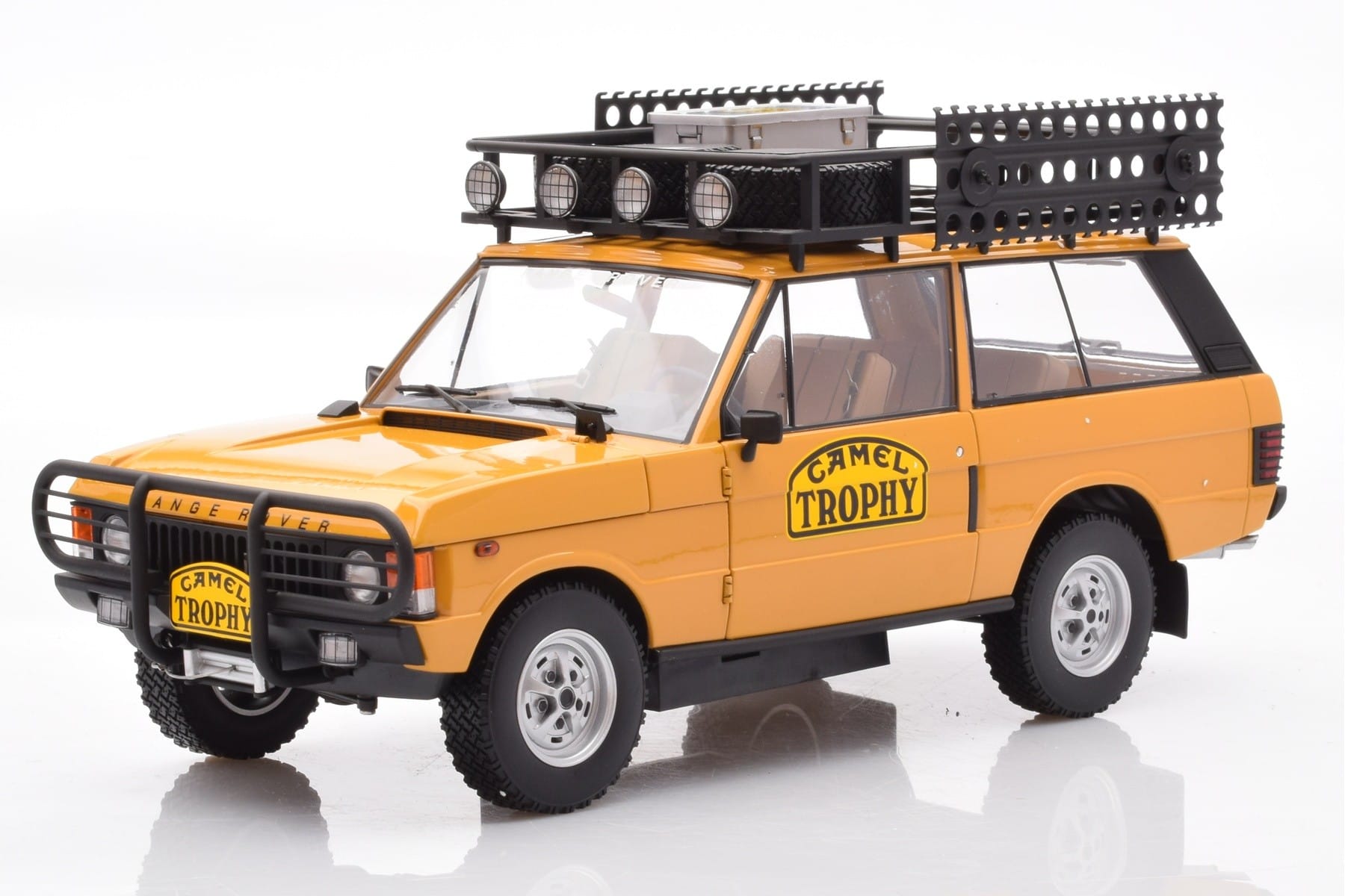 Land Rover Range Rover Camel Trophy Papua New Guinea 1982 Almost Real 1:18 810106 Metal