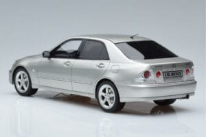 Lexus IS200 XE10 Argintiu Otto 1:18 OT991 Rășină - imaginea 5 din 6