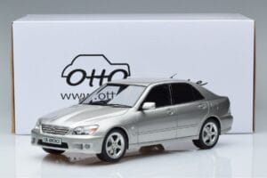 Lexus IS200 XE10 Argintiu Otto 1:18 OT991 Rășină - imaginea 6 din 6