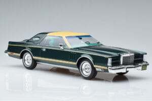 Lincoln Continental Mark V Verde Închis MCG 1:18 MCG18404 Metal - imaginea 4 din 6