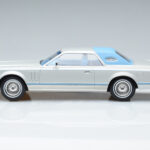 Lincoln Continental Mark V Argintiu MCG 1:18 - image 3 of 6