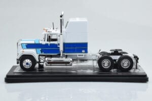 Mack Superliner Magnum Alb Albastru IXO 1:43 TR165 Metal - imaginea 3 din 6