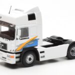 MAN F2000 Alb IXO 1:43 - image 2 of 4