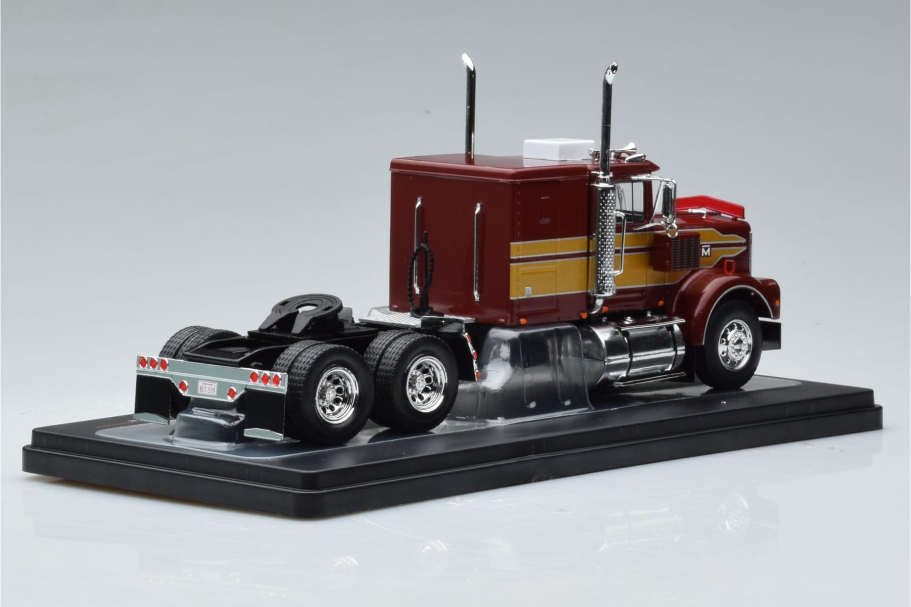 Marmon CHDT Roșu-Auriu IXO 1:43 TR157 Metal - imaginea 2 din 6