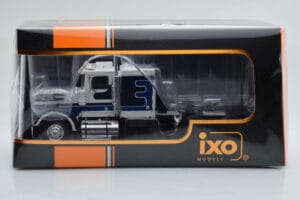 Marmon CHDT Alb Albastru IXO 1:43 TR083 Metal - imaginea 4 din 4