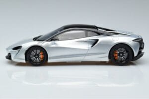 McLaren Artura Argintiu GT Spirit 1:18 GT873 Rășină - imaginea 3 din 6