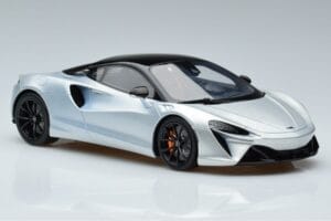 McLaren Artura Argintiu GT Spirit 1:18 GT873 Rășină - imaginea 4 din 6