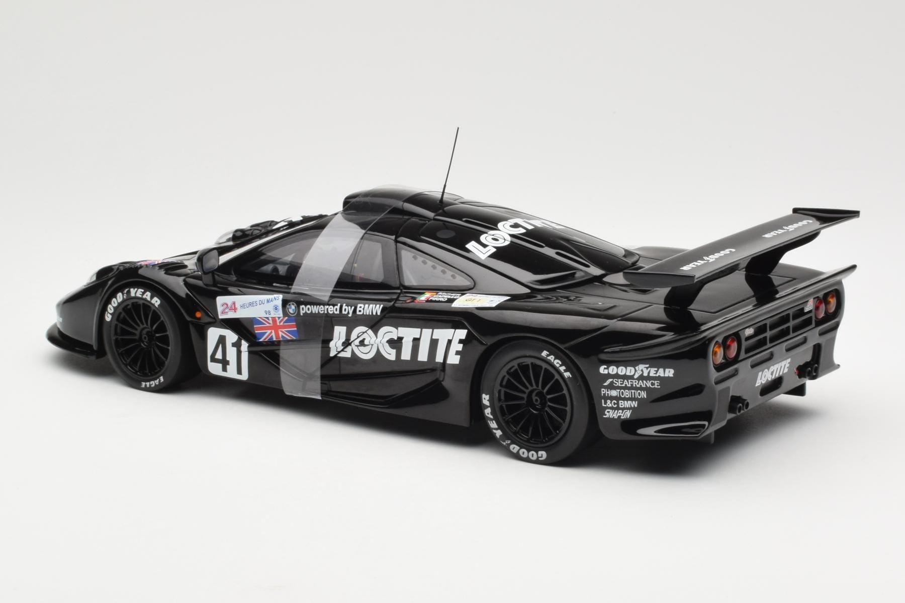 McLaren F1 GTR Loctite #27 T. Bäscher / R. Capello / E. Pirro 24 Hours of Le Mans 1998 UT Models 1:18 39821 Metal - imaginea 5 din 6