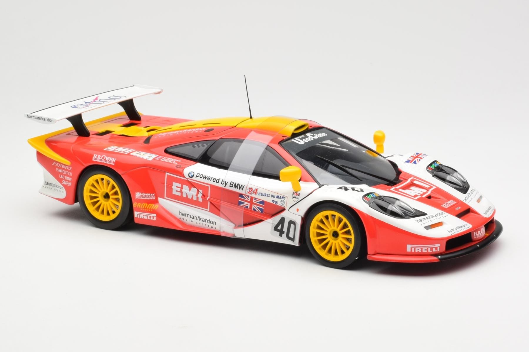 McLaren F1 GTR #40 J. O'Rourke / M. Sugden / P. Auberlein EMI 24 Hours of Le Mans 1996 UT Models 1:18 39820 Metal - imaginea 4 din 6
