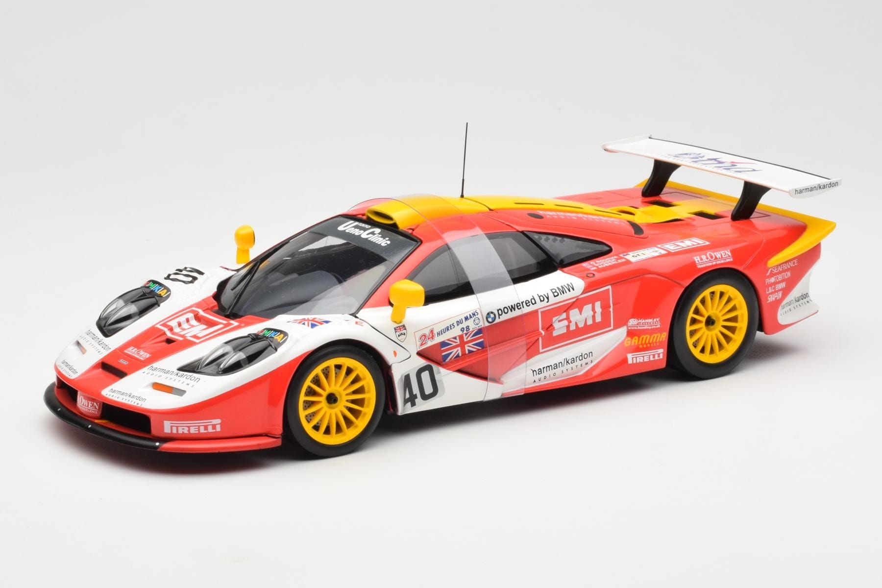 McLaren F1 GTR #40 J. O'Rourke / M. Sugden / P. Auberlein EMI 24 Hours of Le Mans 1996 UT Models 1:18 39820 Metal