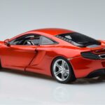 McLaren MP4-12C Cu Figurina Stig Top Gear Minichamps 1:18 519101330 Metal - image 6 of 7