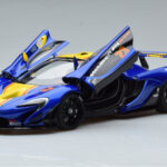 McLaren P1 GTR Albastru Cu Dungi Galbene AUTOart 1:18 - image 2 of 7