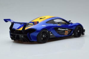 McLaren P1 GTR Albastru Cu Dungi Galbene AUTOart 1:18 81542 Compozit - imaginea 3 din 7
