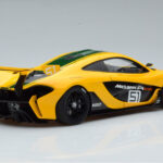 McLaren P1 GTR Galben Cu Dungi Verzi AUTOart 1:18 - image 3 of 7