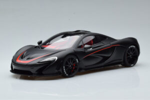 McLaren P1 Negru Mat AUTOart 1:18