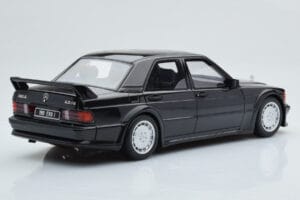 Mercedes 190E W201 2.5-16 Evo I Negru Otto 1:18 OT151 Rășină - imaginea 2 din 6
