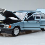 Mercedes 190E W201 Albastru Deschis Norev 1:18 - image 2 of 7