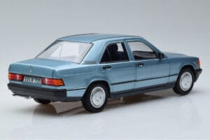 Mercedes 190E W201 Albastru Deschis Norev 1:18 183828 Metal - imaginea 3 din 7