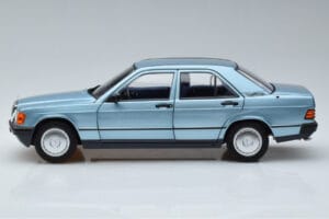 Mercedes 190E W201 Albastru Deschis Norev 1:18 183828 Metal - imaginea 4 din 7