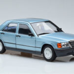 Mercedes 190E W201 Albastru Deschis Norev 1:18 - image 5 of 7