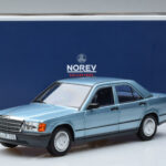 Mercedes 190E W201 Albastru Deschis Norev 1:18 - image 7 of 7