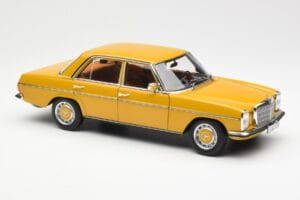 Mercedes 200/8 W115 Sahara Galben Norev 1:18 183771 Metal - imaginea 6 din 8