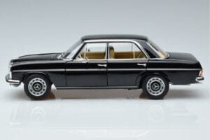 Mercedes 200 W115 Ediție Limitată Norev 1:18 183775 Metal - imaginea 5 din 8