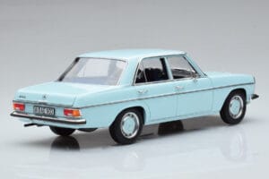 Mercedes 200 W115 Norev 1:18 183777 Metal - imaginea 3 din 7