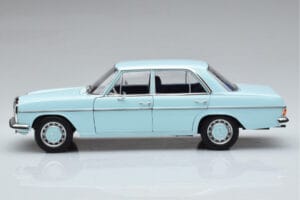 Mercedes 200 W115 Norev 1:18 183777 Metal - imaginea 4 din 7