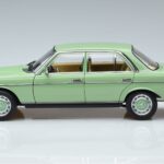 Mercedes 200 W123 Verde Norev 1:18 183796 Metal - image 4 of 7