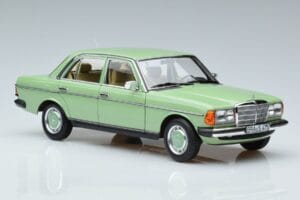 Mercedes 200 W123 Verde Norev 1:18 183796 Metal - imaginea 5 din 7