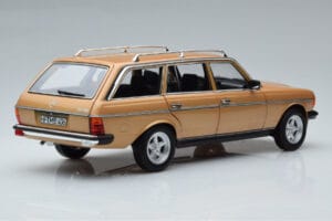 Mercedes 200T S123 AMG Package Bej Norev 1:18 183739 Metal - imaginea 3 din 9