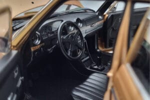 Mercedes 200T S123 AMG Package Bej Norev 1:18 183739 Metal - imaginea 8 din 9