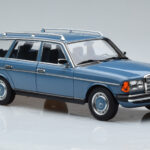 Mercedes 200T S123 Albastru Norev 1:18 - image 5 of 7