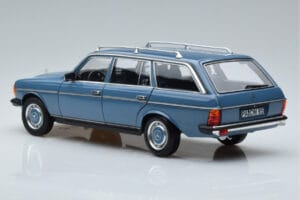 Mercedes 200T S123 Albastru Norev 1:18 183737 Metal - imaginea 6 din 7