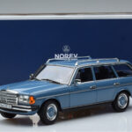 Mercedes 200T S123 Albastru Norev 1:18 - image 7 of 7