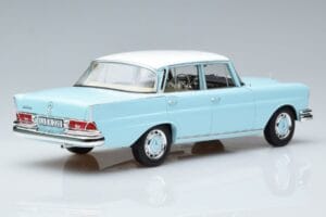 Mercedes 220 S W111 Albastru Norev 1:18 183920 Metal - imaginea 3 din 7