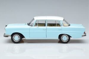 Mercedes 220 S W111 Albastru Norev 1:18 183920 Metal - imaginea 4 din 7