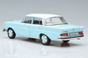 Mercedes 220 S W111 Albastru Norev 1:18 183920 Metal - imaginea 6 din 7