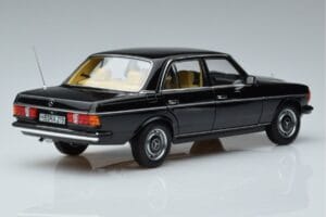 Mercedes 230E W123 Ediție Limitată Norev 1:18 183711 Metal - imaginea 3 din 8